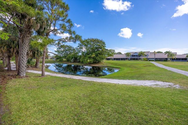 5725 SE Kawana Trail, Hobe Sound, FL 33455