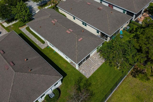 5725 SE Kawana Trail, Hobe Sound, FL 33455