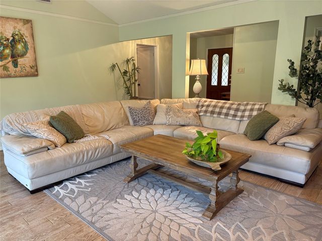 7745 El Dorado DR, Austin, TX 78737