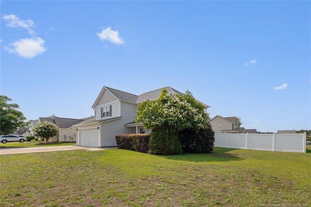 549 Bellgrove Drive, Hope Mills, NC 28348