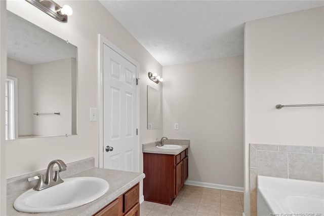 549 Bellgrove Drive, Hope Mills, NC 28348