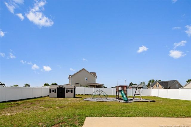 549 Bellgrove Drive, Hope Mills, NC 28348