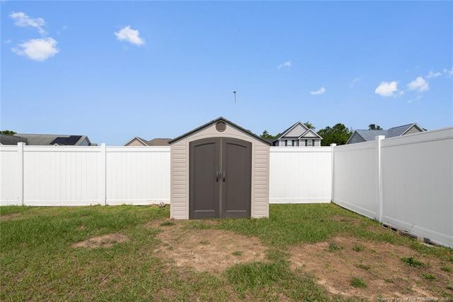 549 Bellgrove Drive, Hope Mills, NC 28348