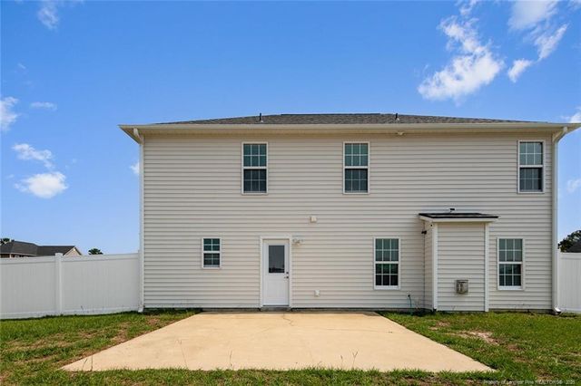 549 Bellgrove Drive, Hope Mills, NC 28348