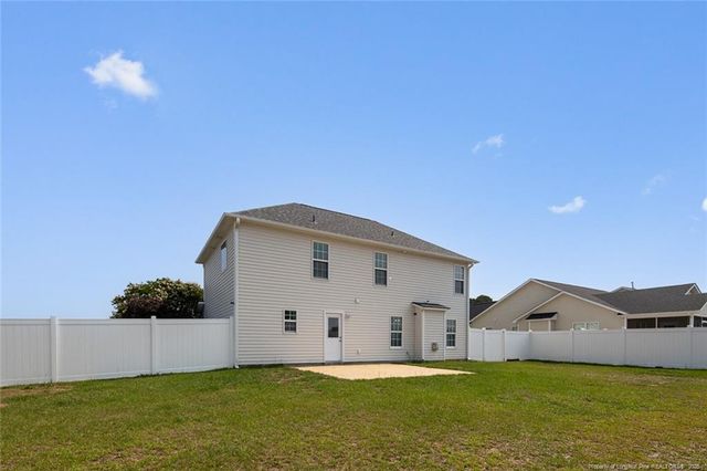 549 Bellgrove Drive, Hope Mills, NC 28348