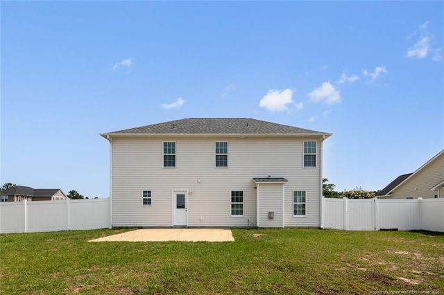 549 Bellgrove Drive, Hope Mills, NC 28348