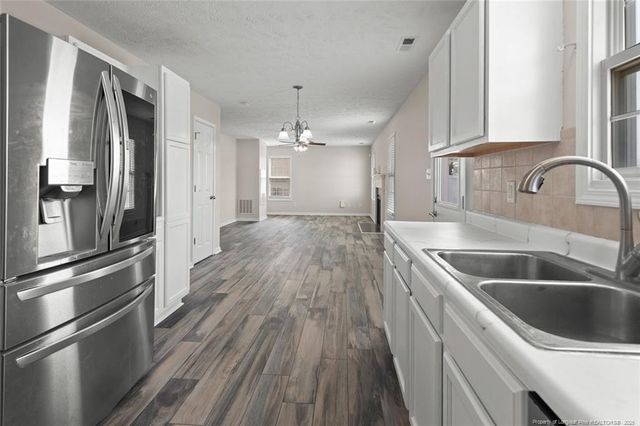 549 Bellgrove Drive, Hope Mills, NC 28348