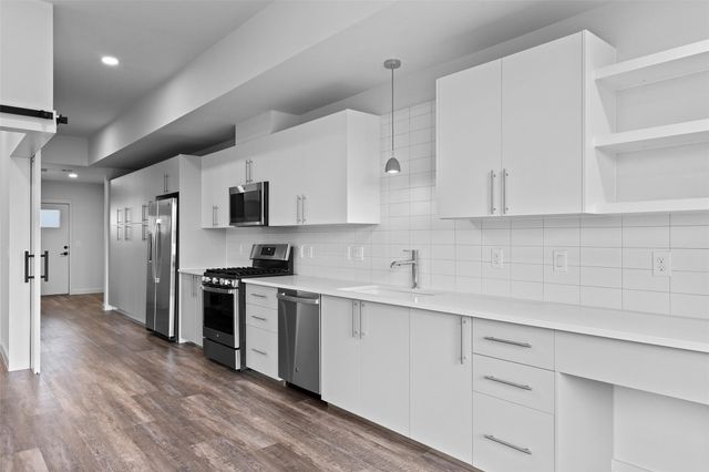 4004 Banister #203 LN, Austin, TX 78704