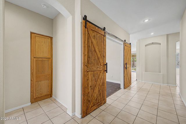 1819 W Nighthawk Way, Phoenix, AZ 85045