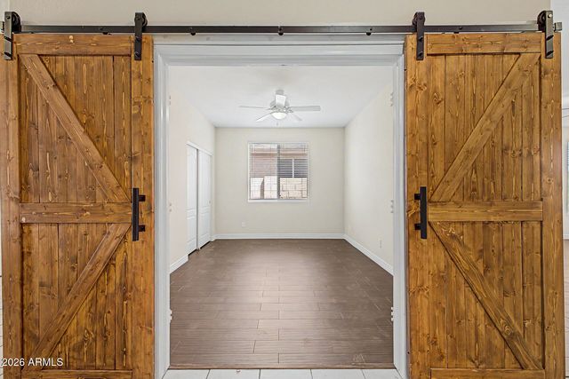 1819 W Nighthawk Way, Phoenix, AZ 85045