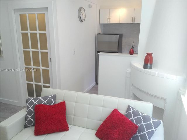 1525 Meridian Avenue 205, Miami Beach, FL 33139