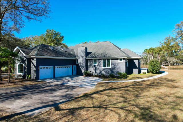6615 Old Jacksonboro Road, Ravenel, SC 29470