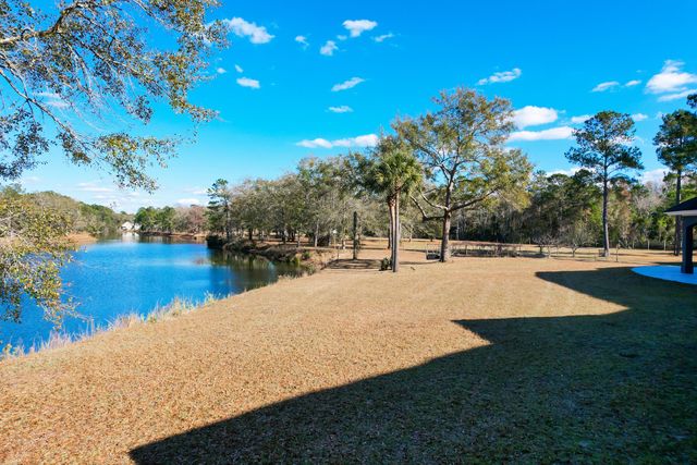 6615 Old Jacksonboro Road, Ravenel, SC 29470