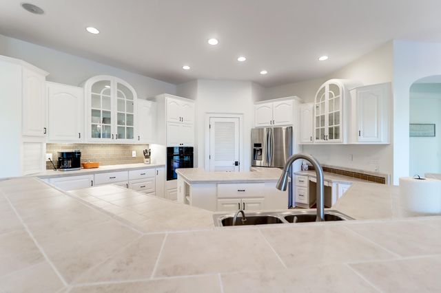 6615 Old Jacksonboro Road, Ravenel, SC 29470