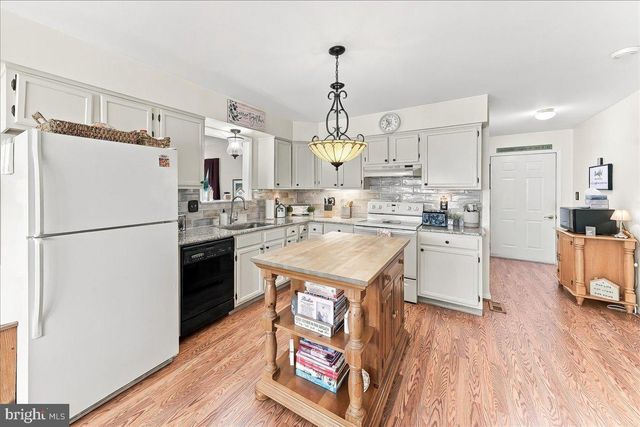 23 BELFORT LOOP, Newark, DE 19702