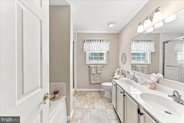 23 BELFORT LOOP, Newark, DE 19702