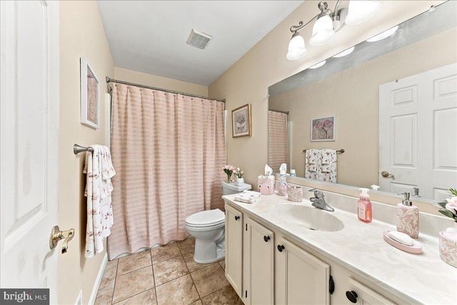 23 BELFORT LOOP, Newark, DE 19702