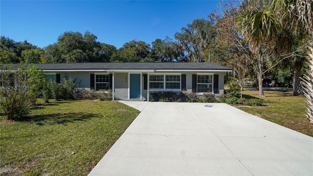 1517 N GRANDVIEW STREET, Mount Dora, FL 32757