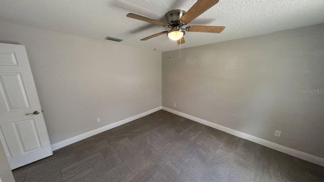 1517 N GRANDVIEW STREET, Mount Dora, FL 32757