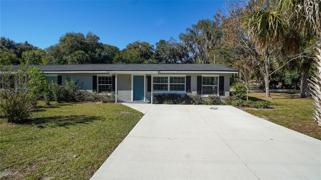 1517 N GRANDVIEW STREET, Mount Dora, FL 32757