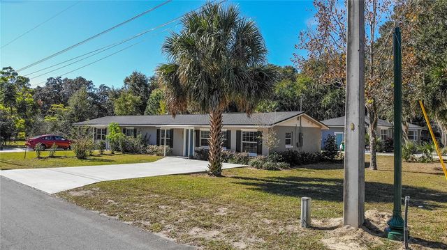 1517 N GRANDVIEW STREET, Mount Dora, FL 32757