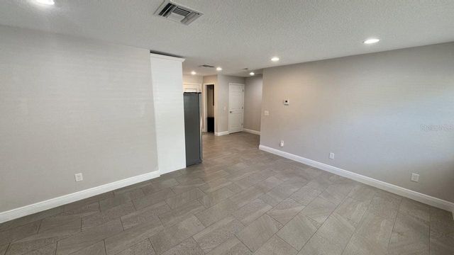 1517 N GRANDVIEW STREET, Mount Dora, FL 32757
