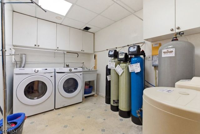 14 Marshall Trl, Hopatcong Boro, NJ 07843