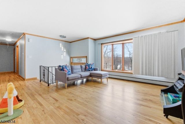 14 Marshall Trl, Hopatcong Boro, NJ 07843