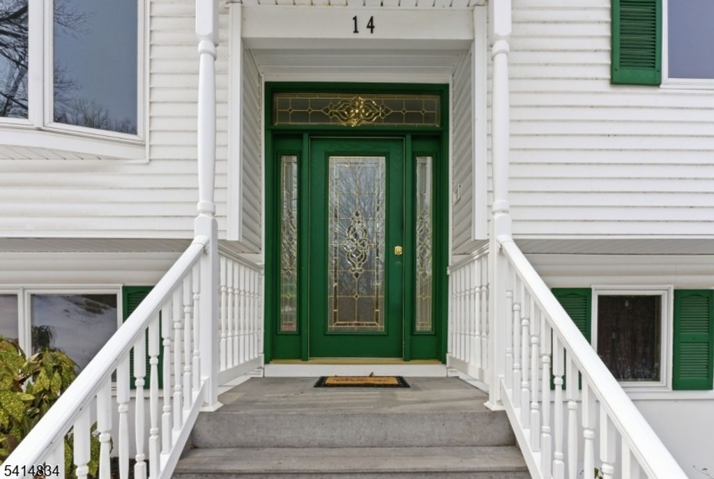 14 Marshall Trl, Hopatcong Boro, NJ 07843 — photo 2