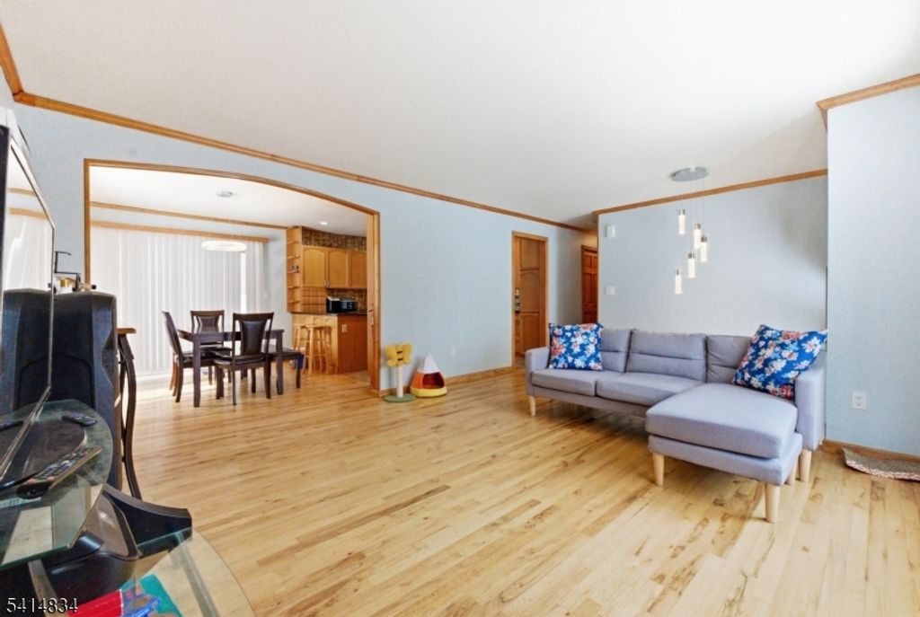 14 Marshall Trl, Hopatcong Boro, NJ 07843 — photo 3