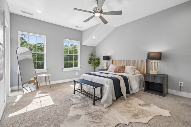 733 Arbor Trace Cir, Nashville, TN 37207
