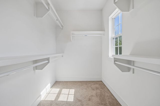 733 Arbor Trace Cir, Nashville, TN 37207