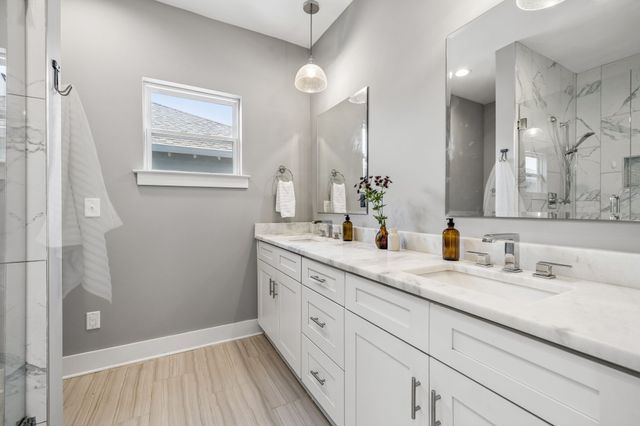733 Arbor Trace Cir, Nashville, TN 37207