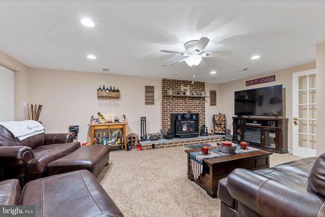 8805 ROSANNE CT, Clinton, MD 20735