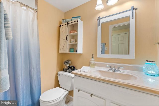 8805 ROSANNE CT, Clinton, MD 20735