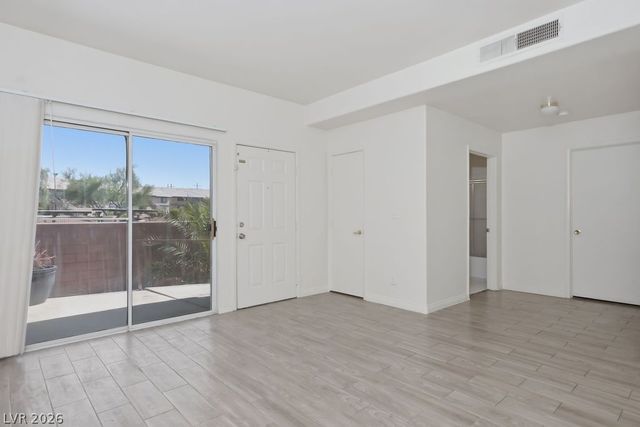 5125 West Reno Avenue 1068, Las Vegas, NV 89118