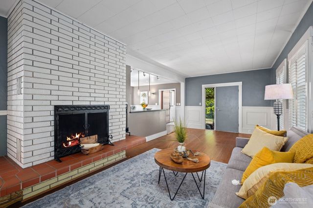 732 S Summit Avenue, Bremerton, WA 98312