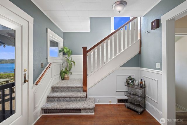 732 S Summit Avenue, Bremerton, WA 98312