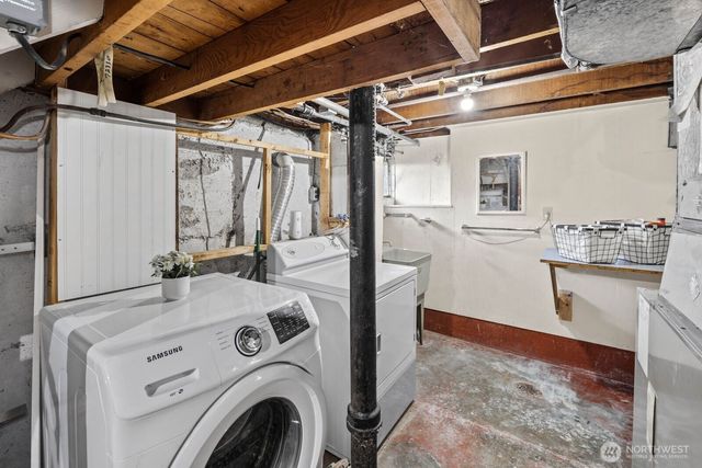 732 S Summit Avenue, Bremerton, WA 98312