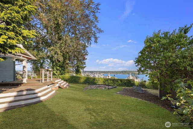 732 S Summit Avenue, Bremerton, WA 98312