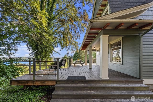 732 S Summit Avenue, Bremerton, WA 98312