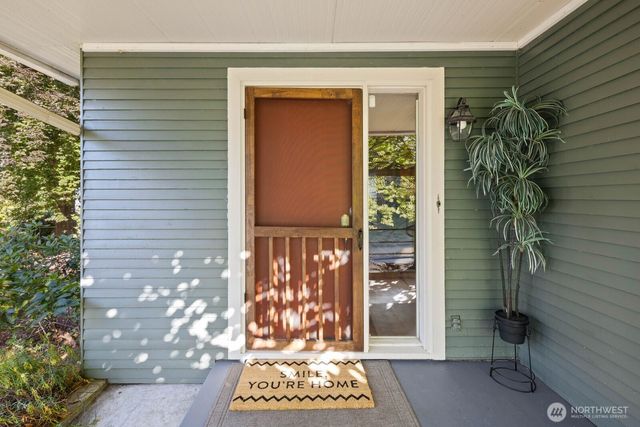732 S Summit Avenue, Bremerton, WA 98312