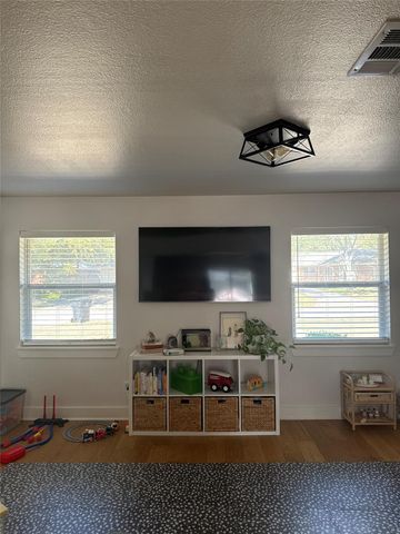 4737 Benning Drive, Houston, TX 77035