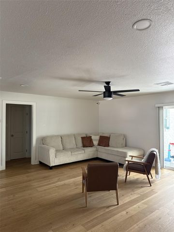 4737 Benning Drive, Houston, TX 77035