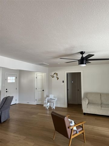 4737 Benning Drive, Houston, TX 77035