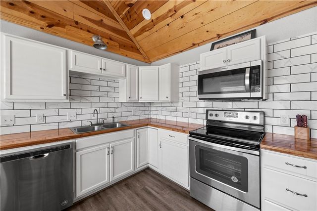 153 Cedar Shadow Lane, Whitney, TX 76692
