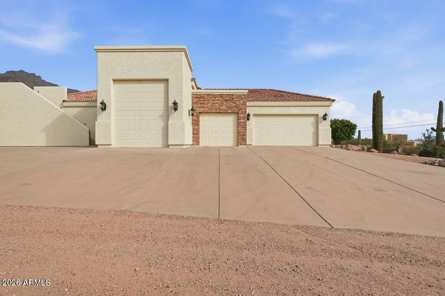 10558 E CLOUDVIEW Avenue, Gold Canyon, AZ 85118