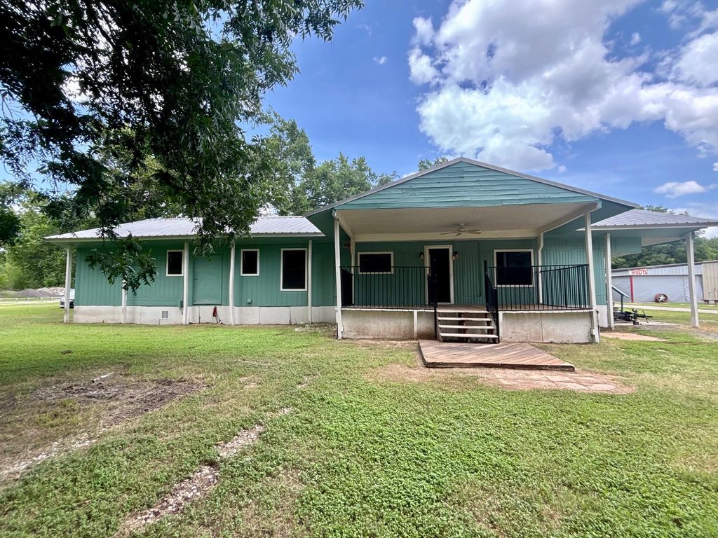 18602 River Timber DR 2, Del Valle, TX 78617