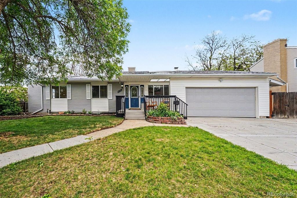 6134 Queen Court, Arvada, CO 80004