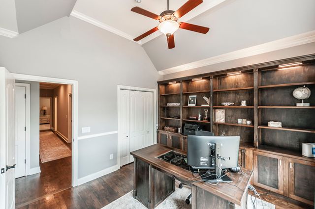 1005 Scarlet Ct, Hendersonville, TN 37075